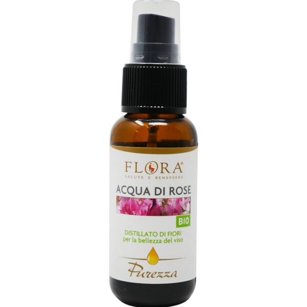 tonico per il viso, acqua aromatica di rose